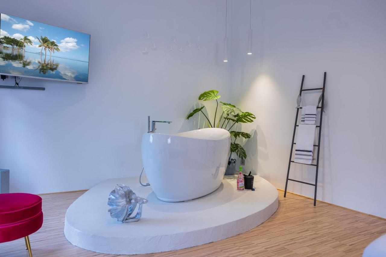 Luxus Wellness Loft - 245Qm - Designwohnen Im Zentrum Διαμέρισμα Gütersloh Εξωτερικό φωτογραφία